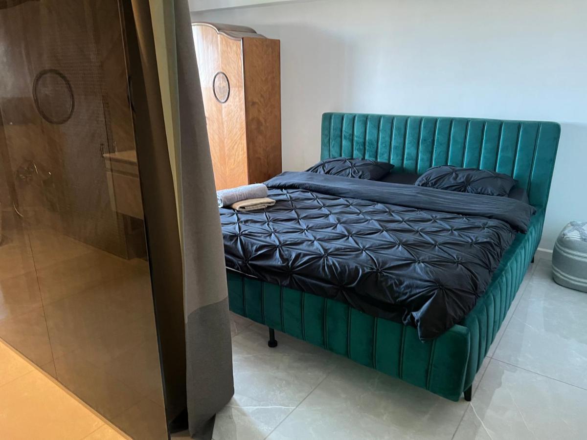 Penthouse Complex 5 *