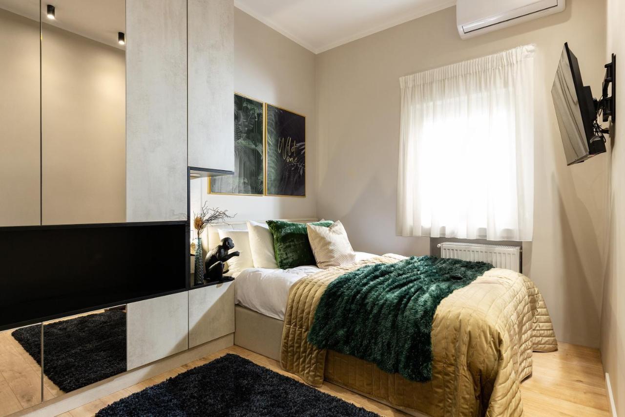 Qult - Monkey Business Apartamento Bucareste