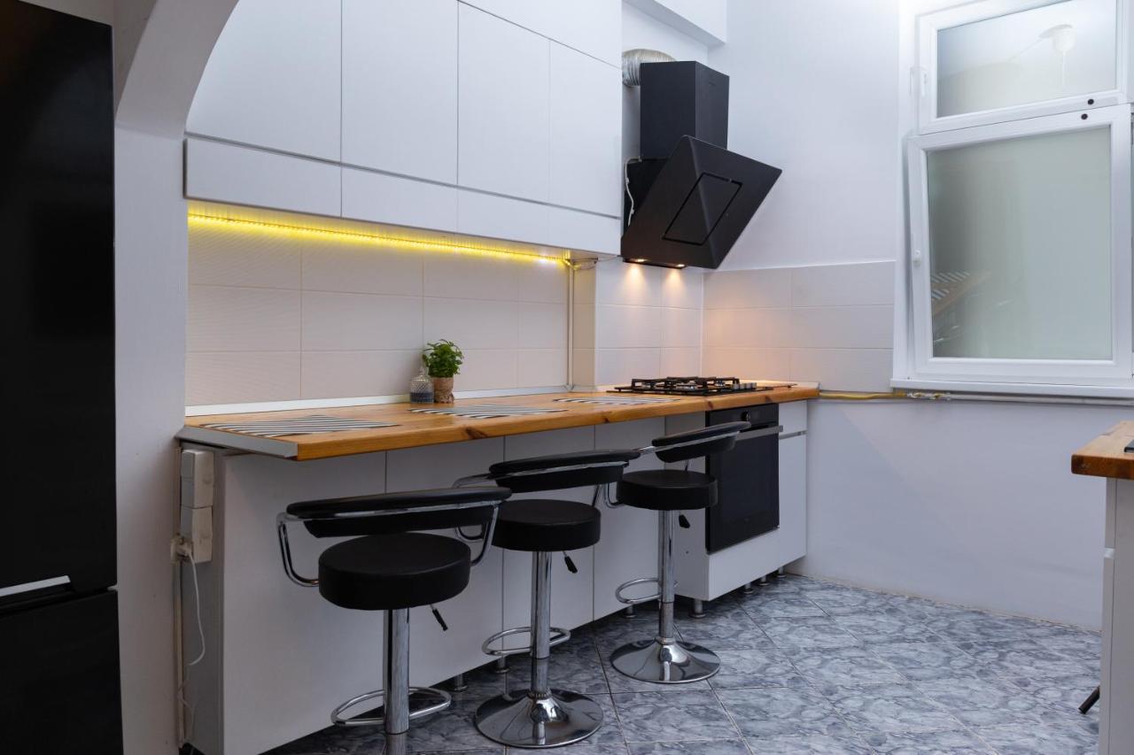 Color Aparments Coposu Blv Apartament *
