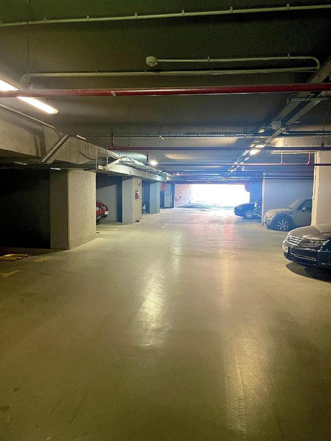 Wood Story - Modern 1br Near Center With Parking Bucharest