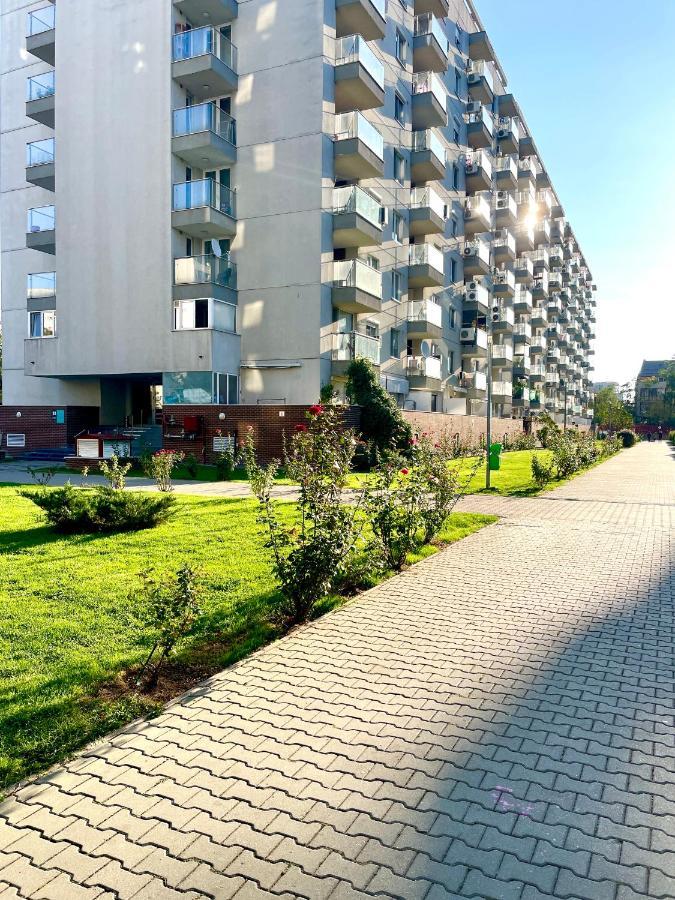 Wood Story - Modern 1br Near Center With Parking Bucharest