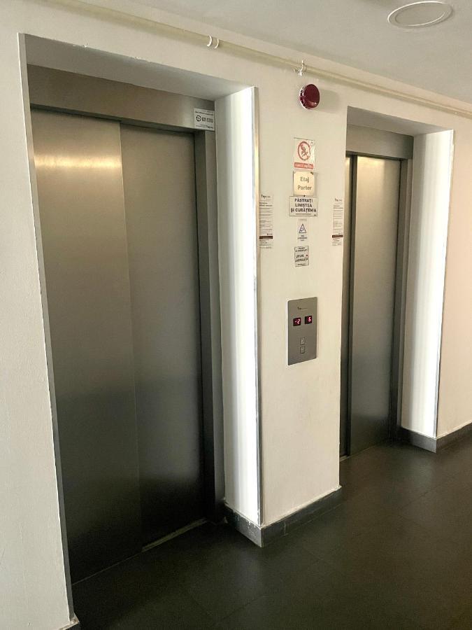 Wood Story - Modern 1br Near Center With Parking Bucharest