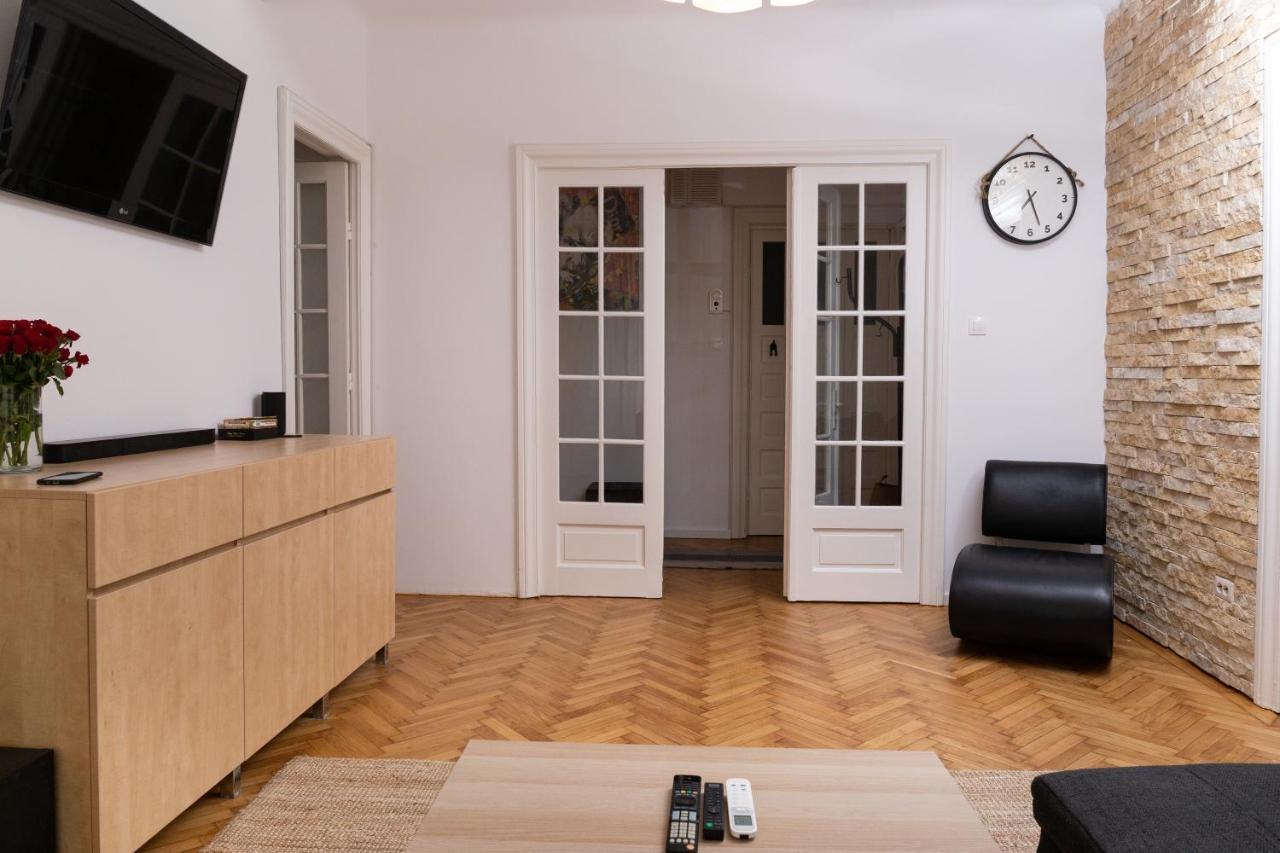 Color Aparments Coposu Blv Apartament Bucureşti
