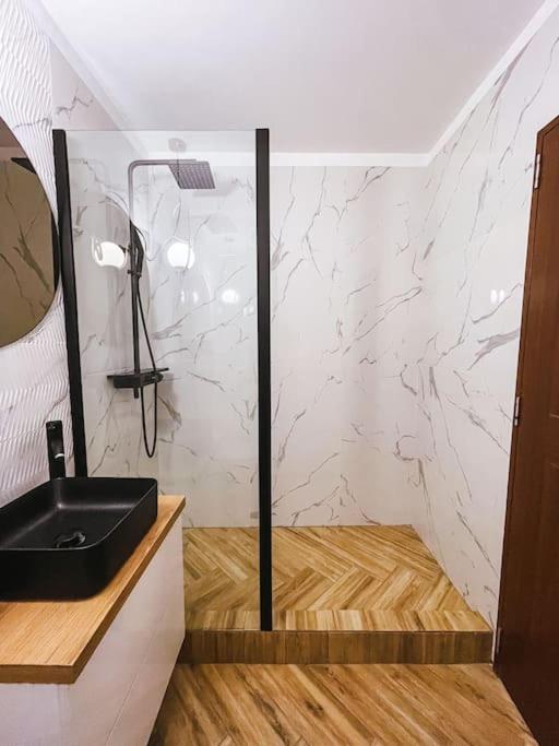 Quickspace Modern Concept * Bucharest