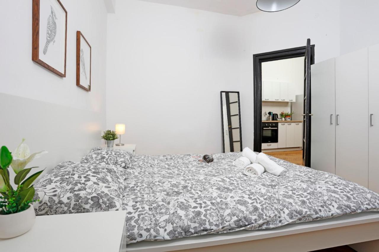 Lovely With 2 Bedrooms Apartament Bucureşti