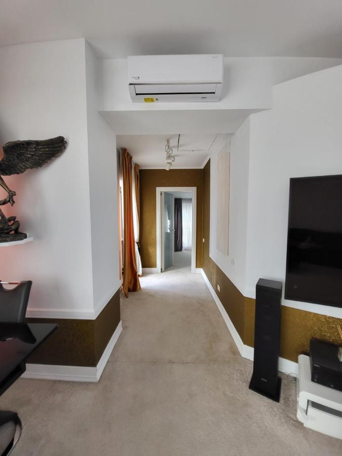 Large Luxury - Penthouse - Terrace * Bucharest