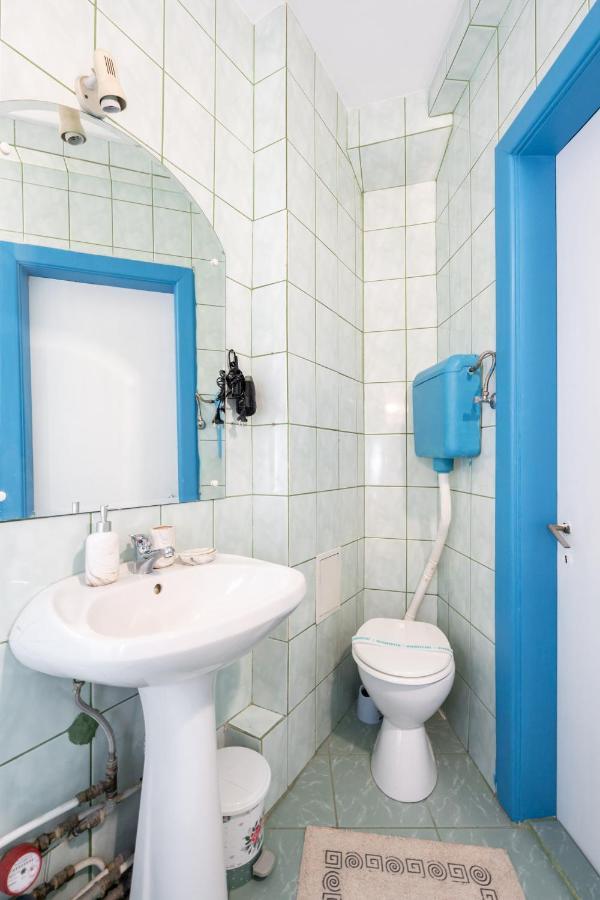 Mediterranean In Center Apartment *