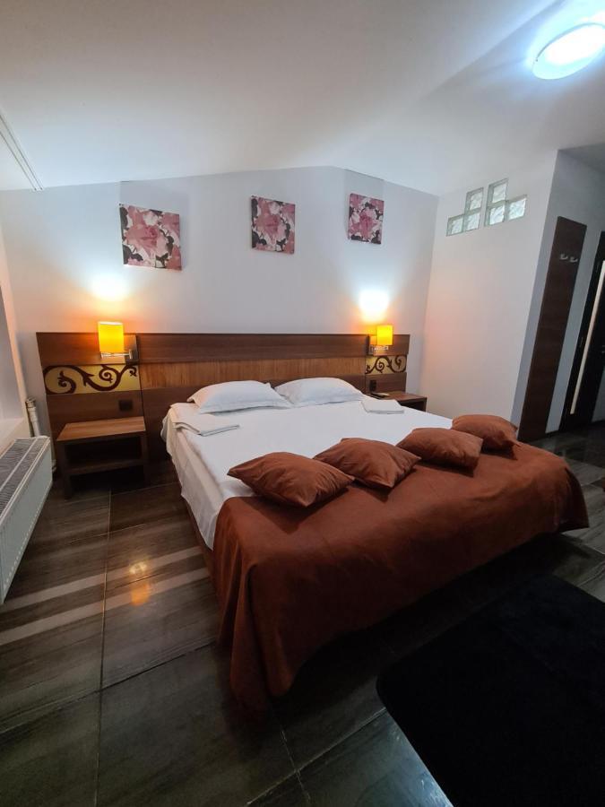 Garsoniera Privata Bed & Breakfast Bucharest