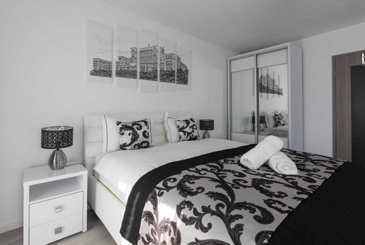 Lion's Unirii Apartment *