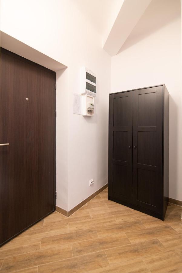 Enjoy Beauty Of From Lovely Apartament *