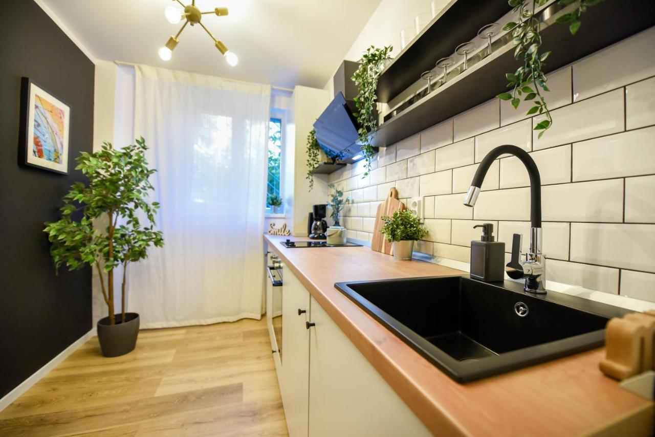 Lemonade - Stylish 1br In Obor District Apartment Bucharest
