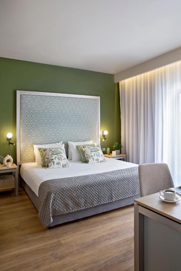 Central Hotel, Trademark Collection By Wyndham 4*