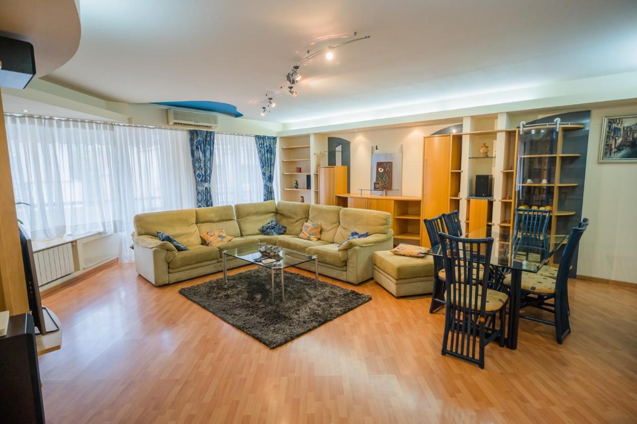 Artsy 3br Flat In Primaverii - Exlcusive Area Bucareste