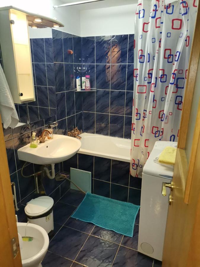 Apartament Central 2 Cu Centrala Bucharest