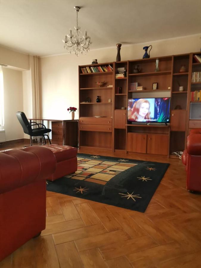 Apartament Central 2 Cu Centrala Apartment *