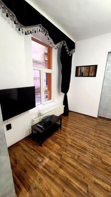 Modern At Unirii