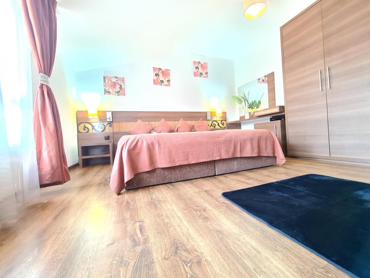 Bed & Breakfast Garsoniera Privata