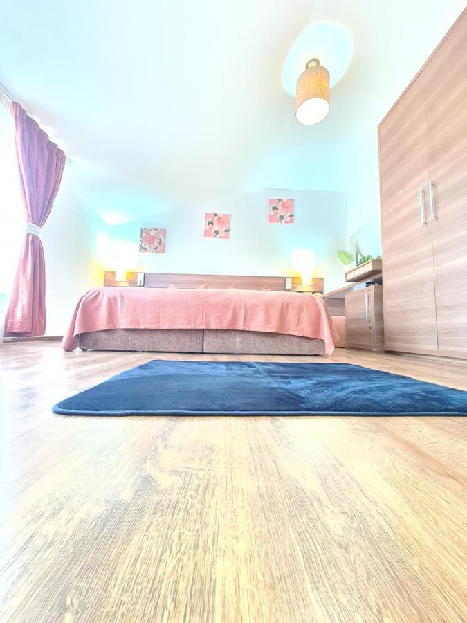Garsoniera Privata Bed & Breakfast *