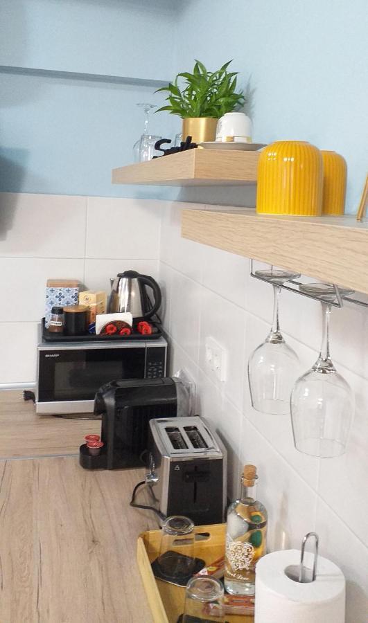 Apartament Sunshine - New & Quiet 1br Apt, Business Area, Close To Airport, Highway A3, Subway