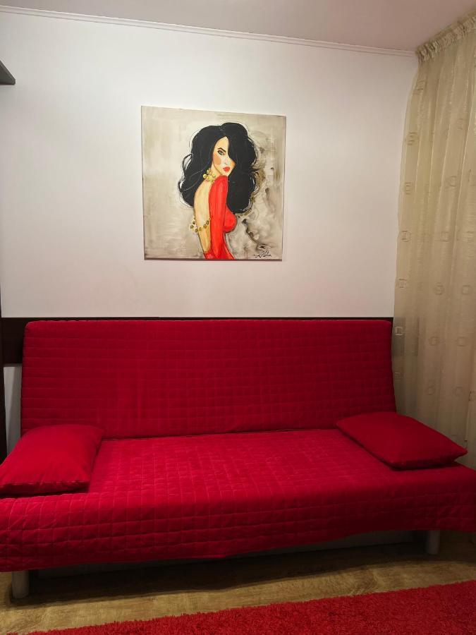 Apartament 3 Camere, Dotat Cu Toate Utilitatile *