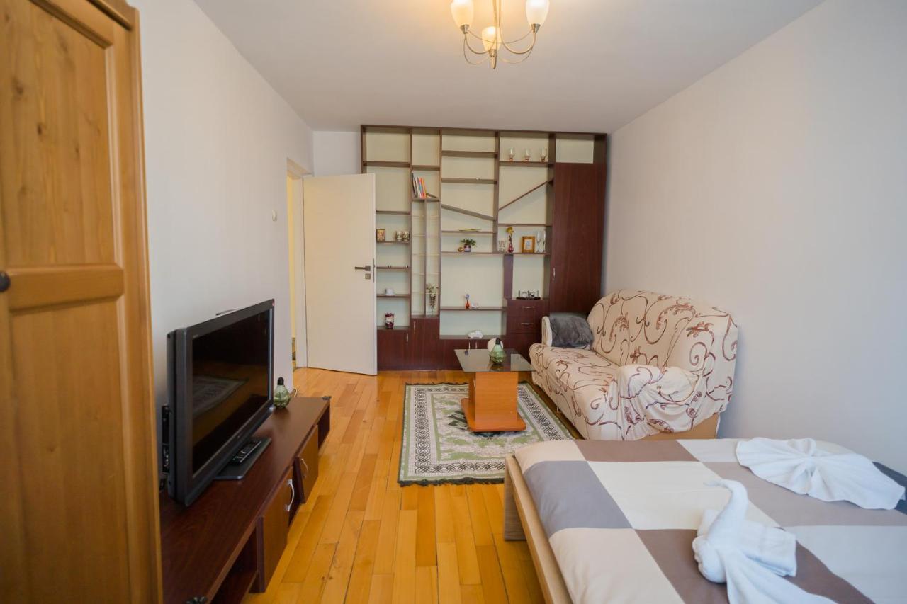 Rustic & Spacious 3br *