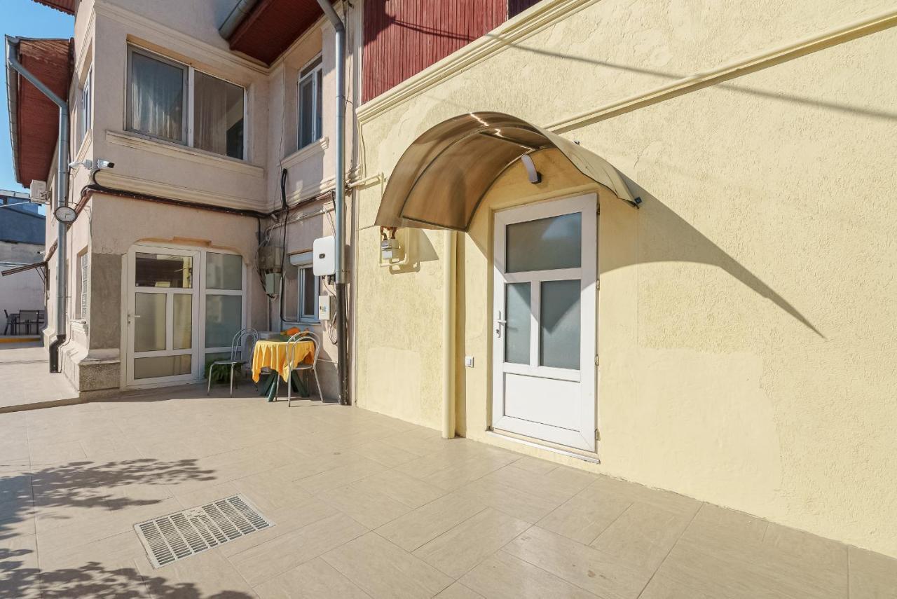 Stone Gate #3 Apartment Bucharest
