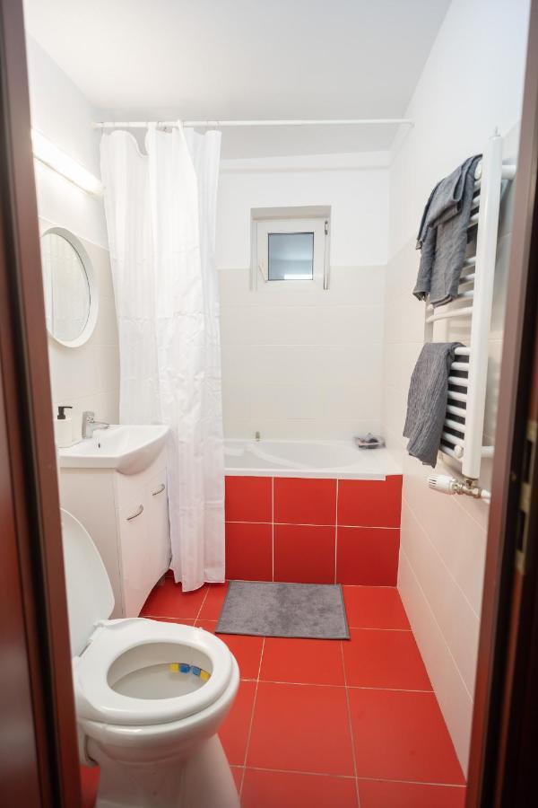 Spacious 2br Dristor *