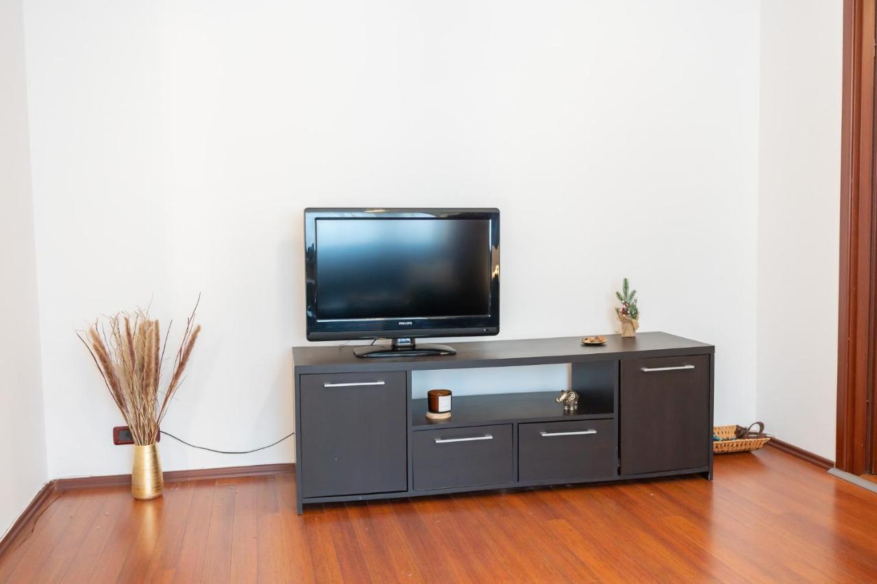 Spacious 2br Dristor Apartment
