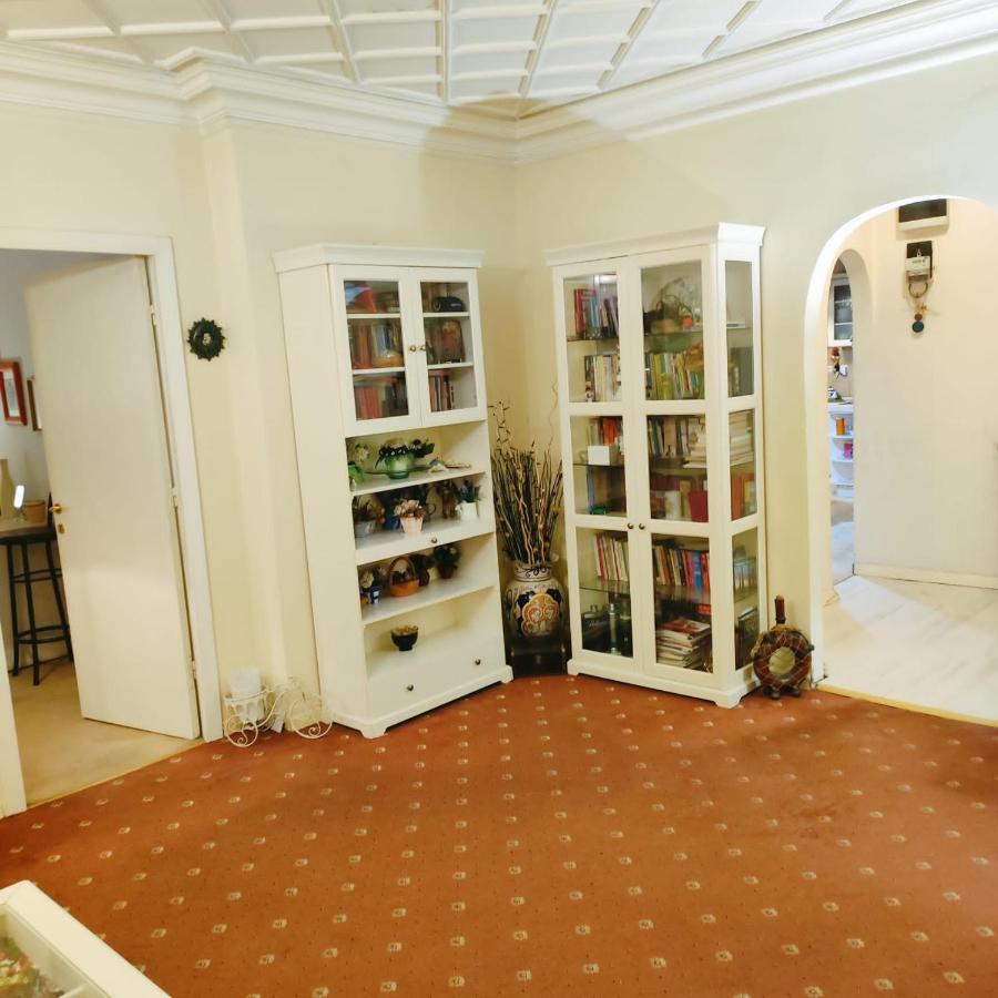 Apartment Alex Apartament Bucharest