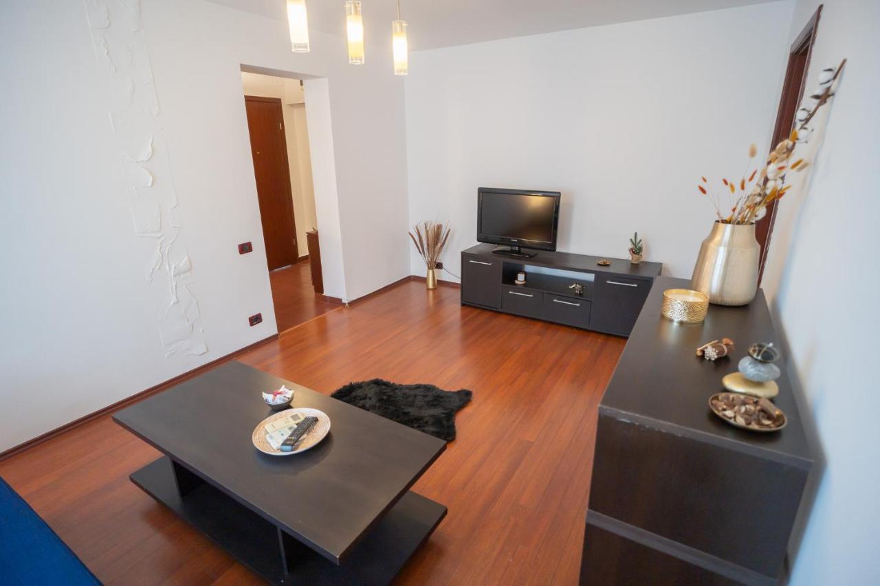 Spacious 2br Dristor *
