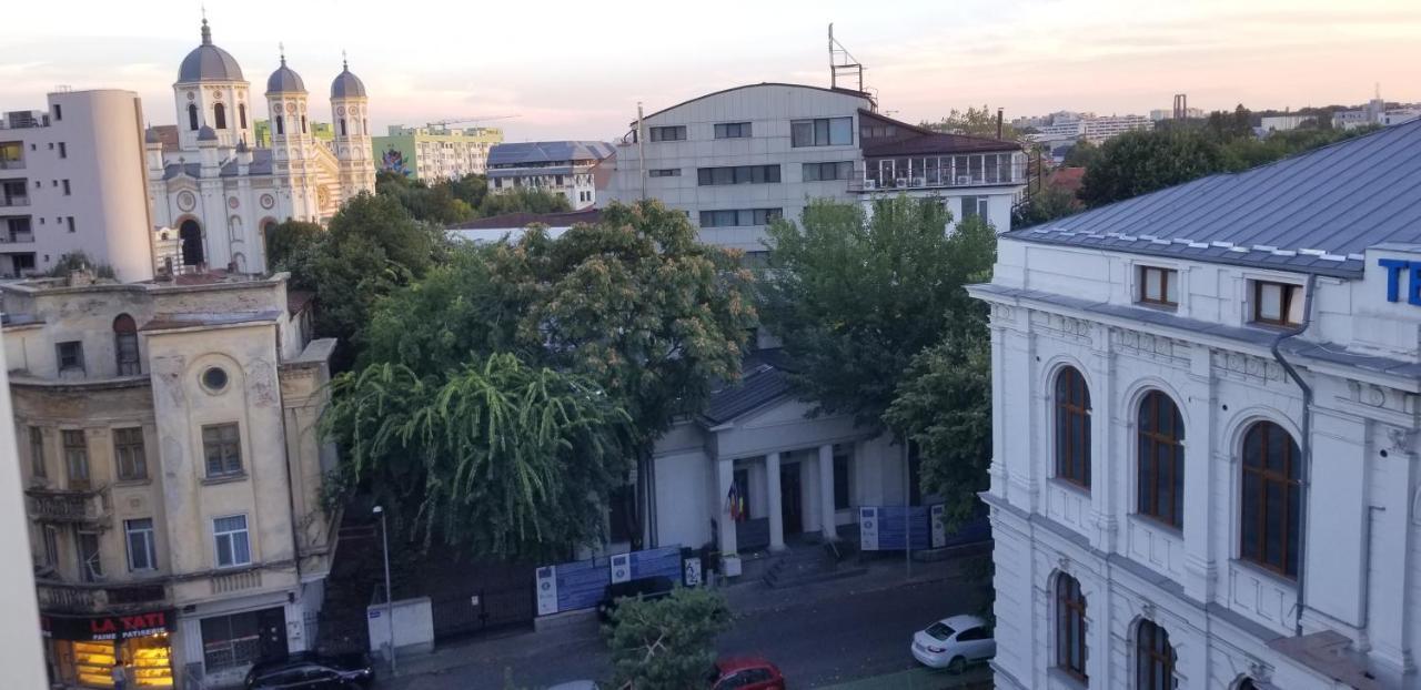 Bed & Breakfast Private At Ceausescu's Place In Old Unirii Square