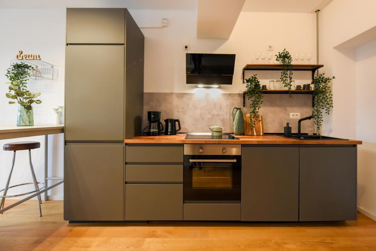 The Geometrist - Stunning 1br With Balcony Bucareste