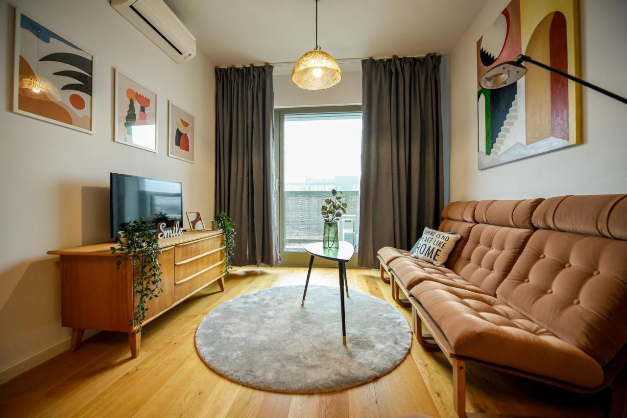 The Geometrist - Stunning 1br With Balcony Apartamento