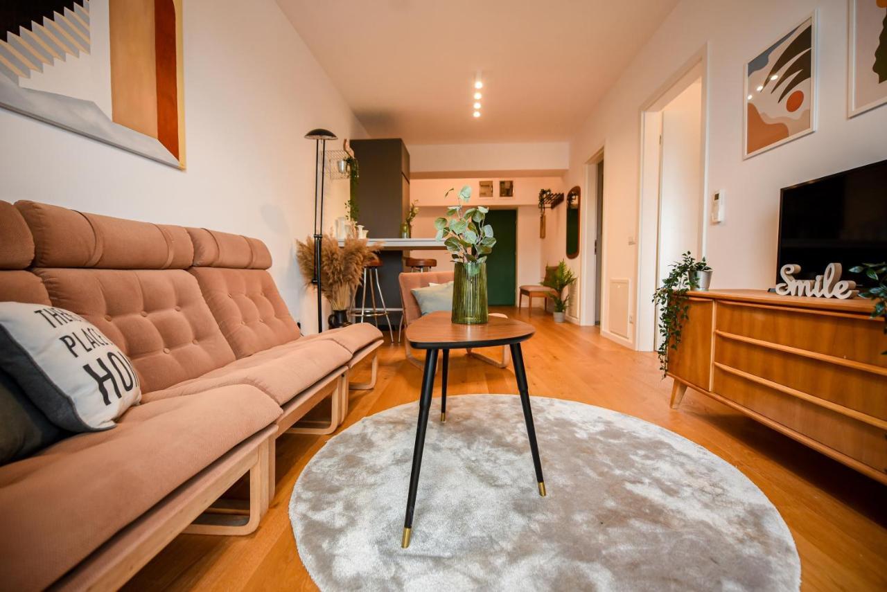 Apartamento The Geometrist - Stunning 1br With Balcony Bucareste