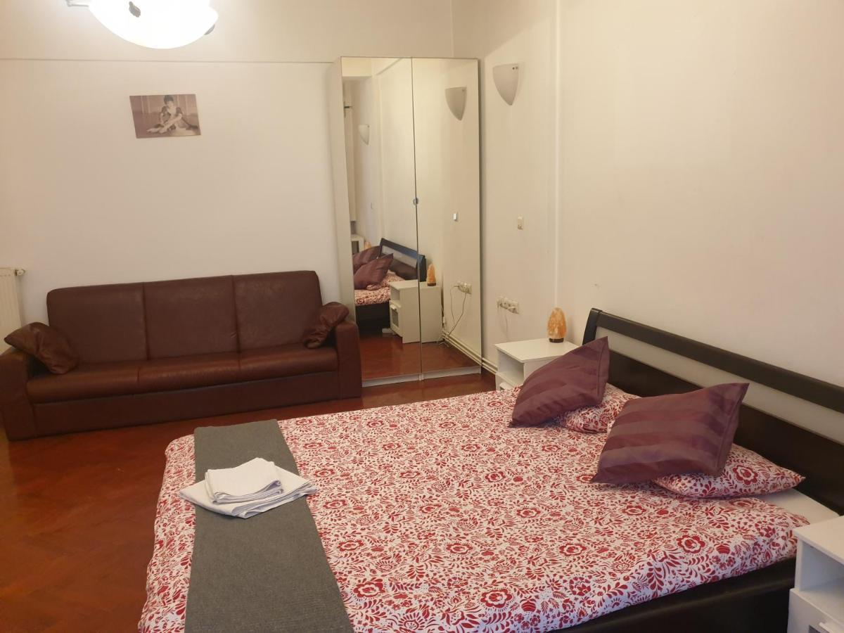 La Casa De Danel * Bucharest