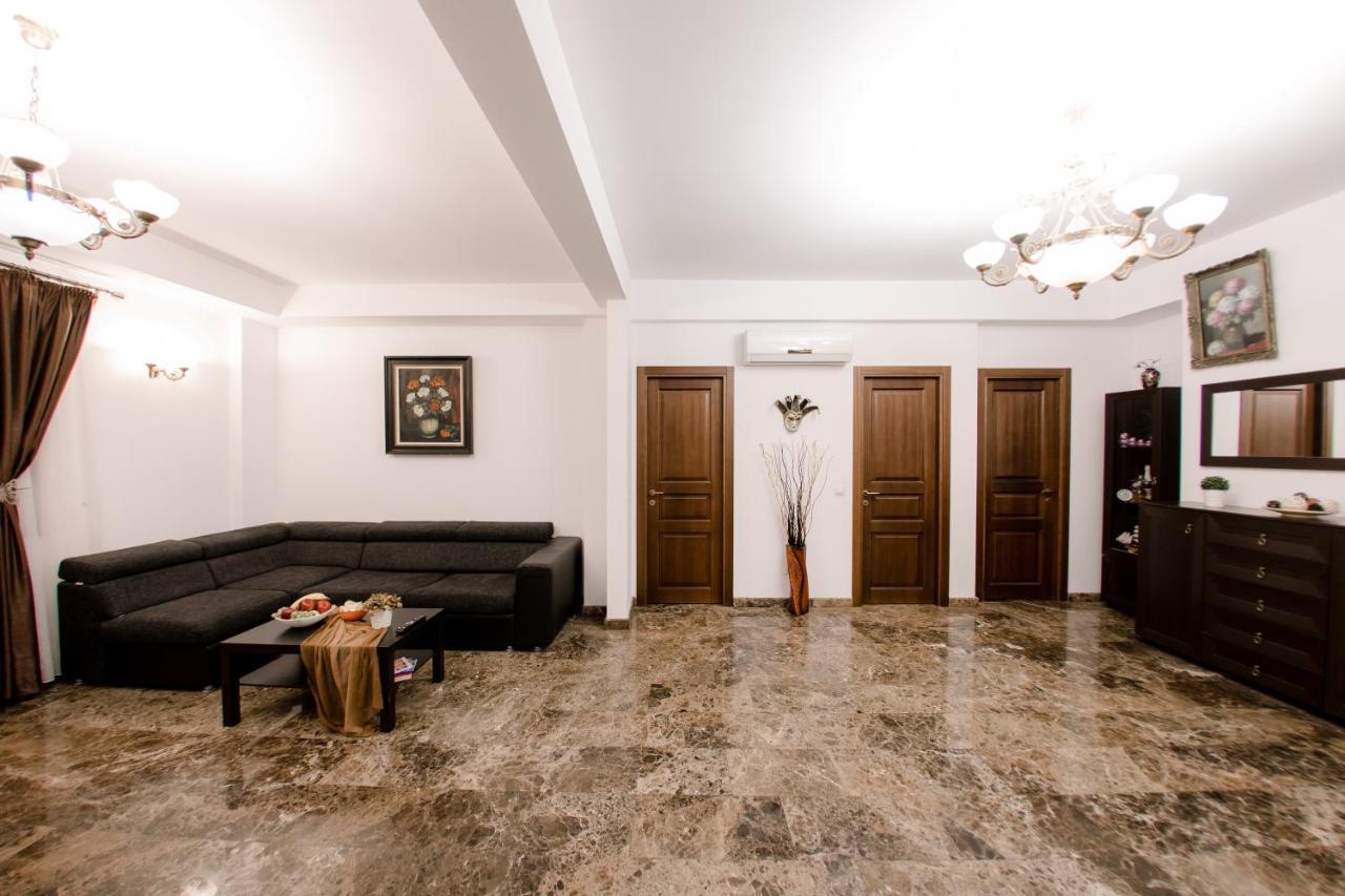Luxury Down Town Apartment Bucharest