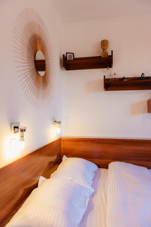 Romanian Athenaeum 1br With Amazing View * Bucureşti