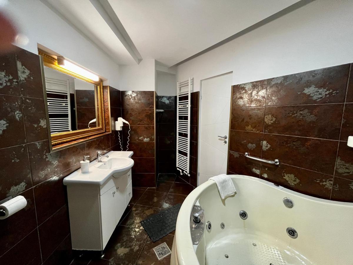 Riviera Unirii Apartment *