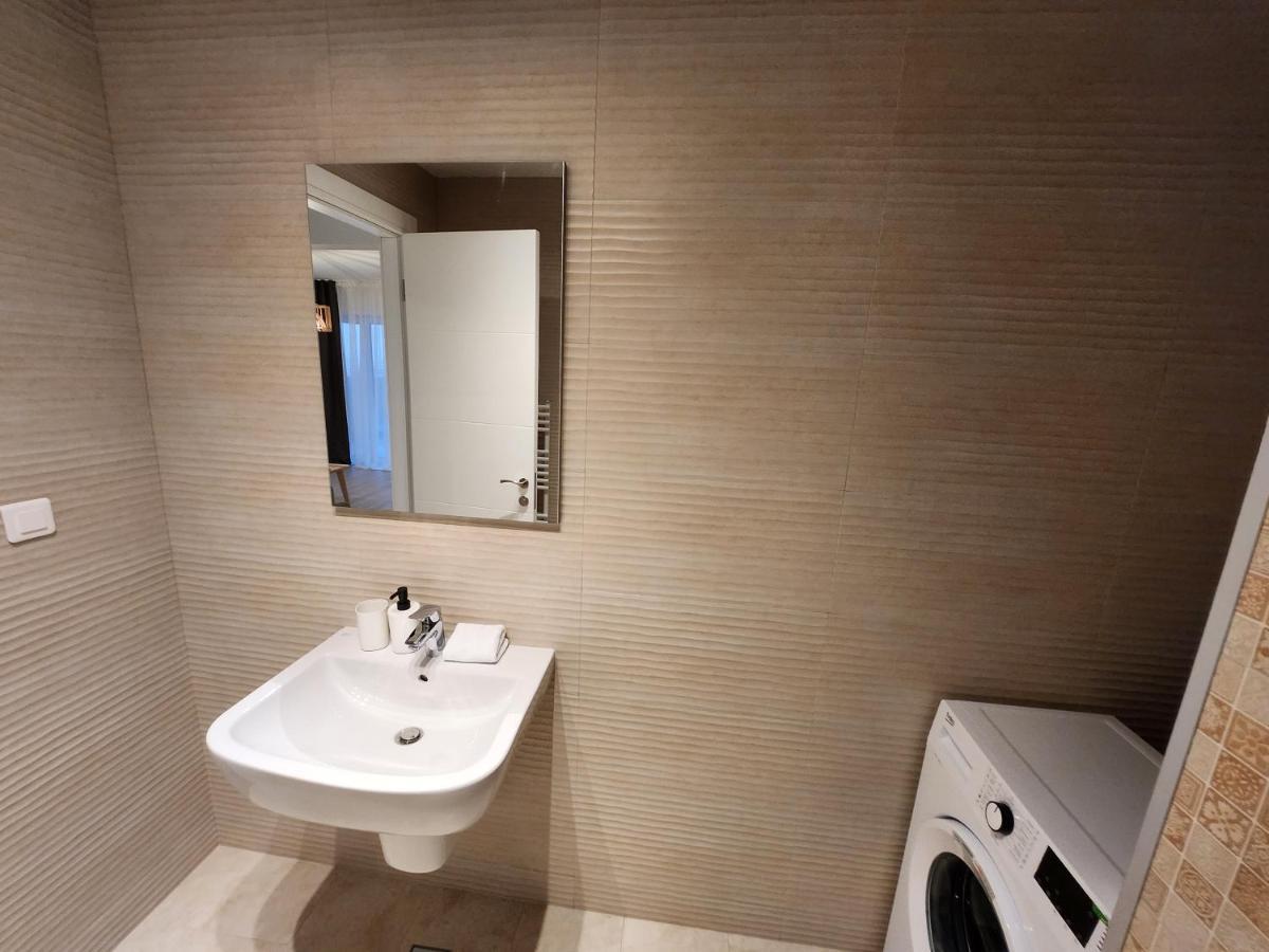 Grand Look & Location For Business On * Bucharest