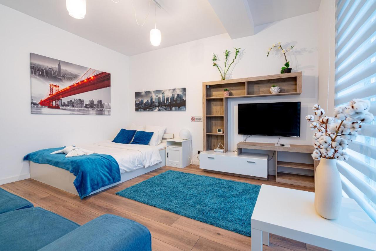 21 Apartment