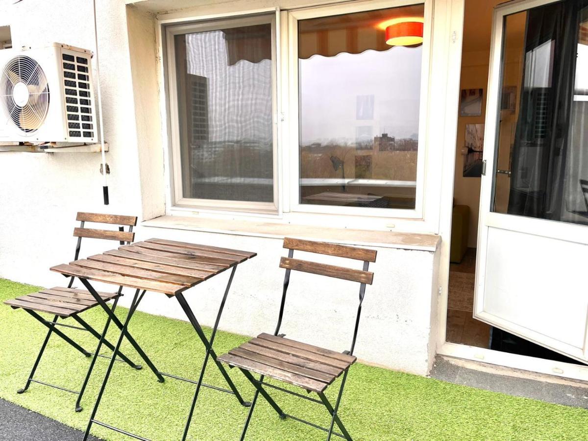Apartment Panoramic Lil' Paris Bucharest