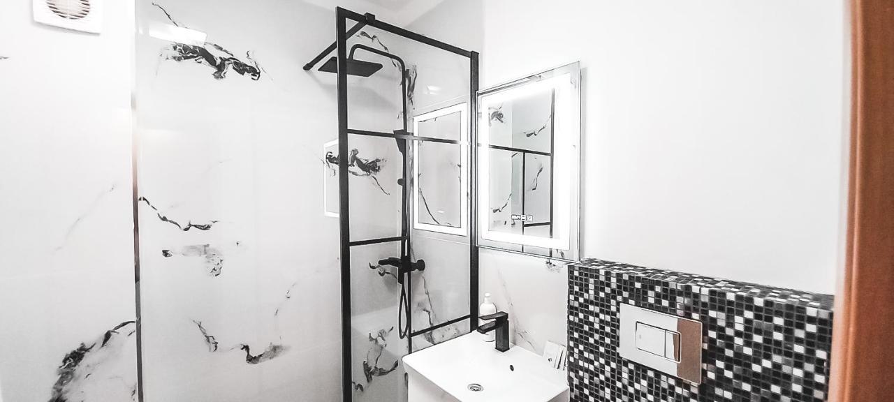 Sun Plaza Oasis With Self Check In And Fast Wifi Apartment *