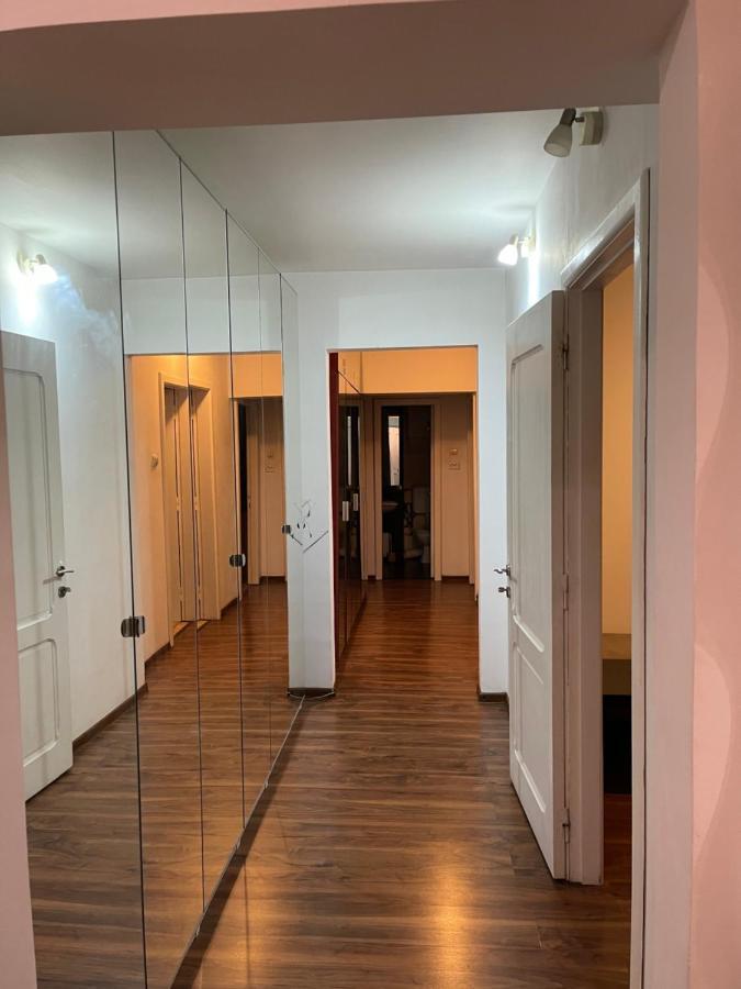 Majestic Luxury Close To Presidential Palace Apartment