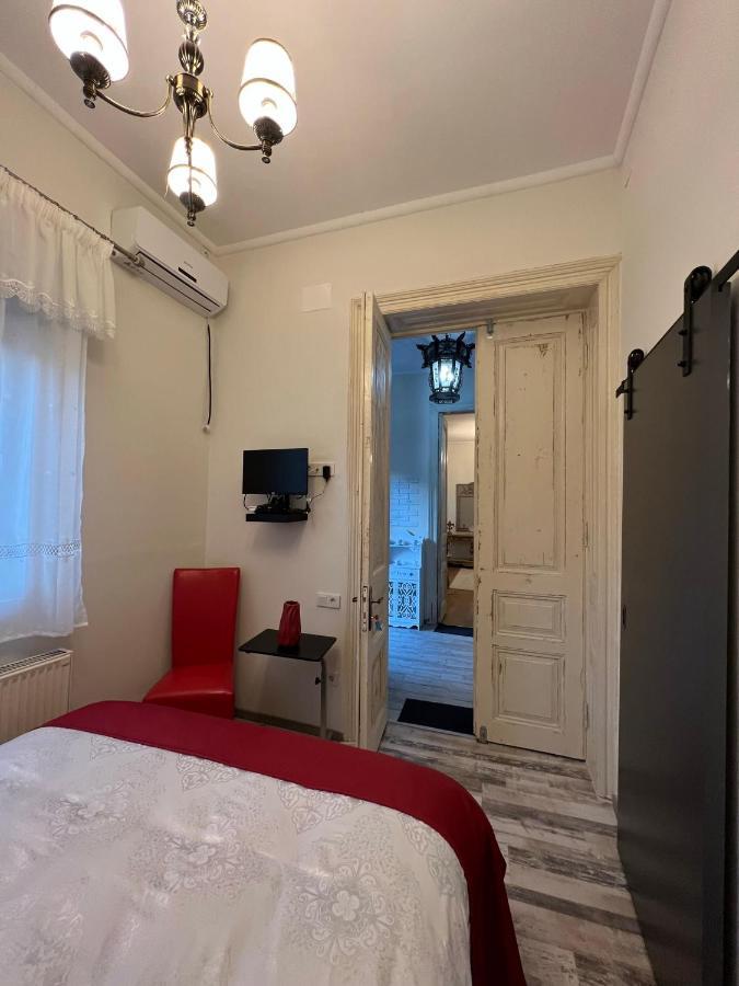 Apartment C-entral Paris Style