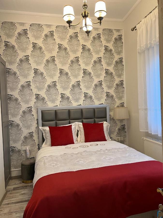 C-entral Paris Style Apartment *