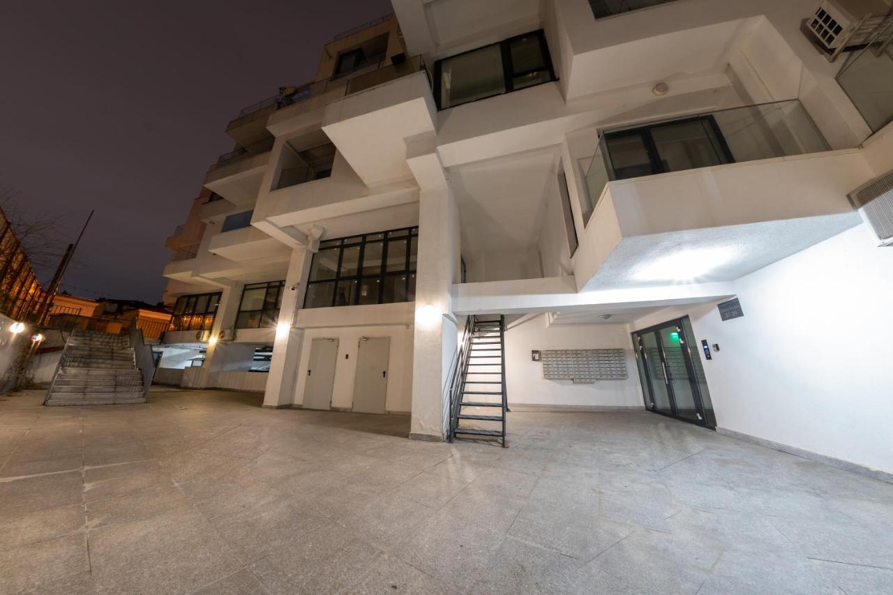 Terrace With Parking Garage Apartment