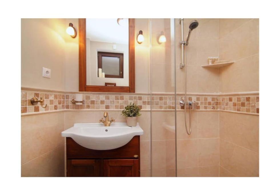 Apartment Quiet - Close To The Center Bucharest
