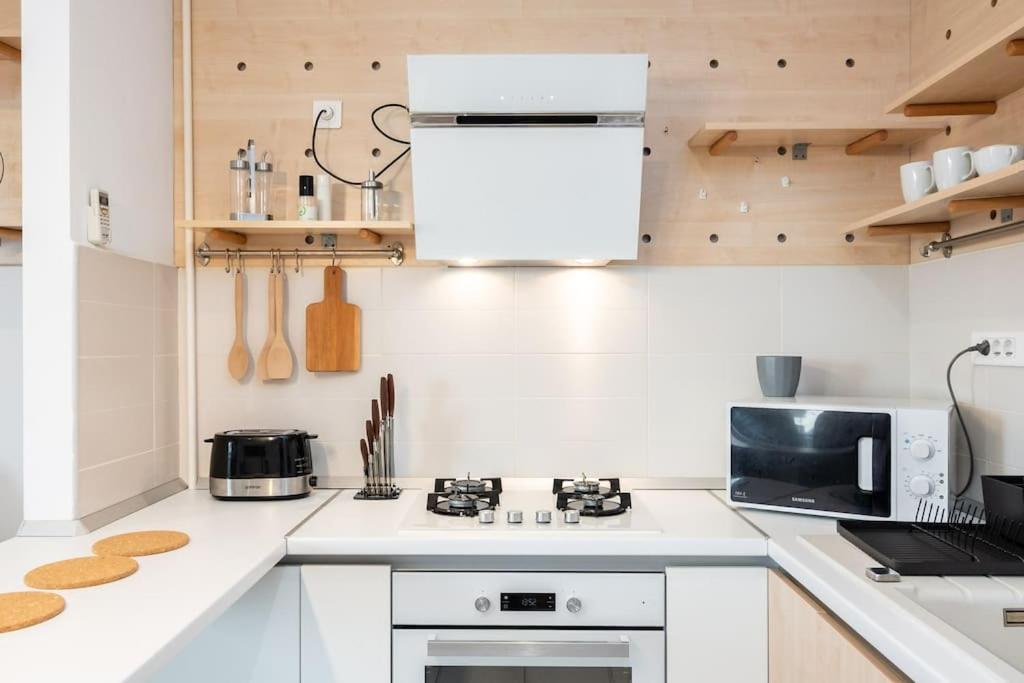 Vivando - Scandic Ap E - Parking Apartment Bucharest