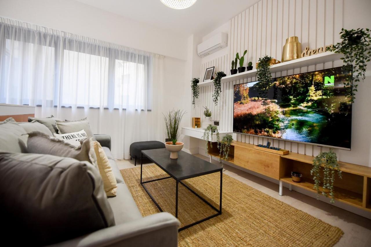 Modern Symphony - Stunning Apartment
