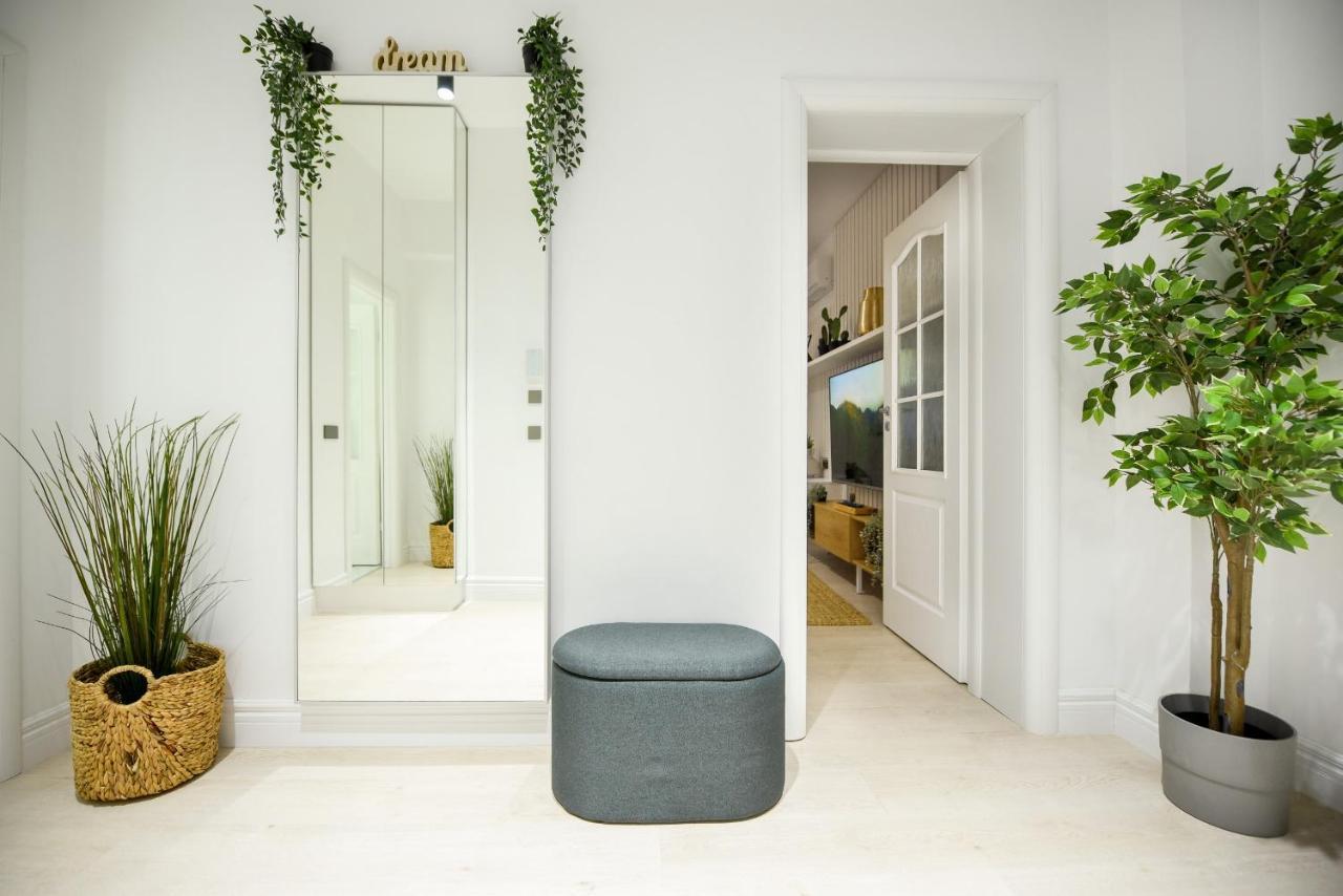Modern Symphony - Stunning Apartment Bucharest